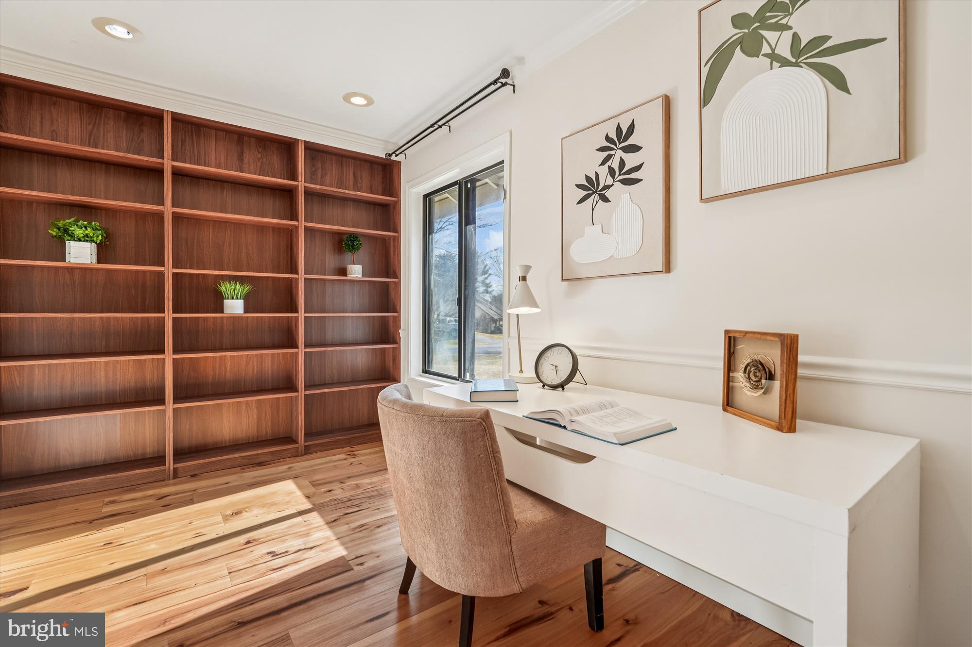 THE POINTS - Residential