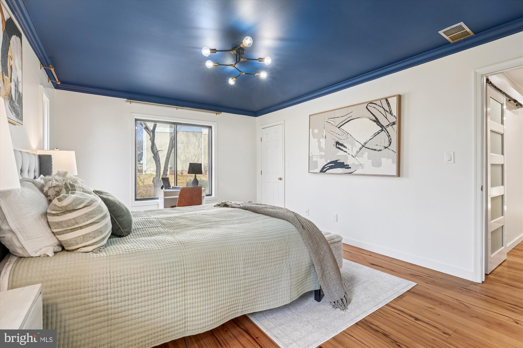 THE POINTS - Residential