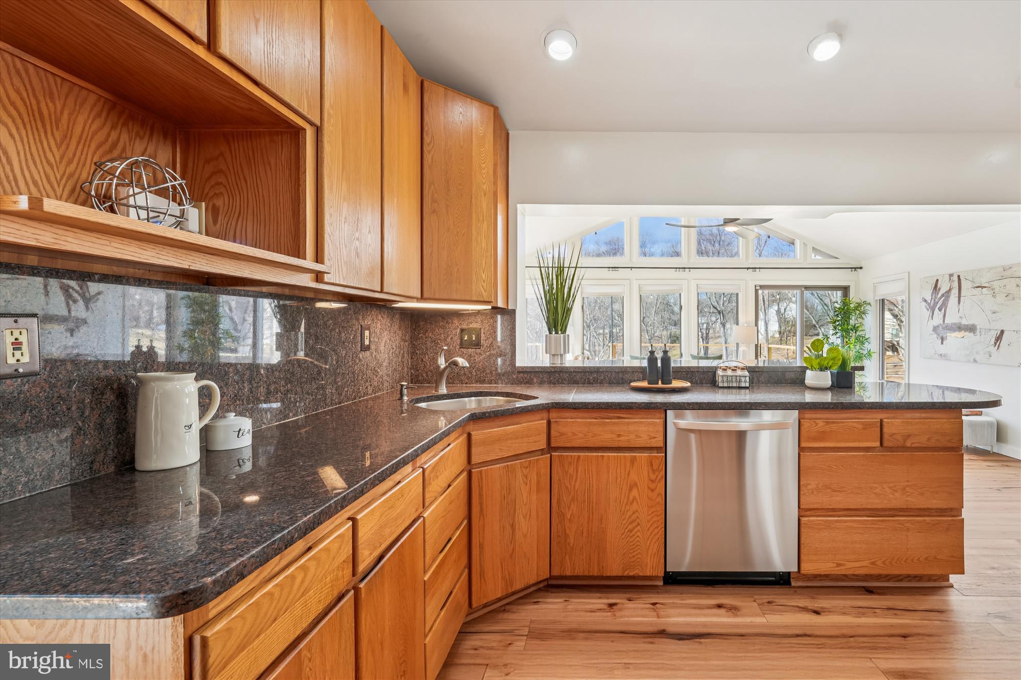 THE POINTS - Residential