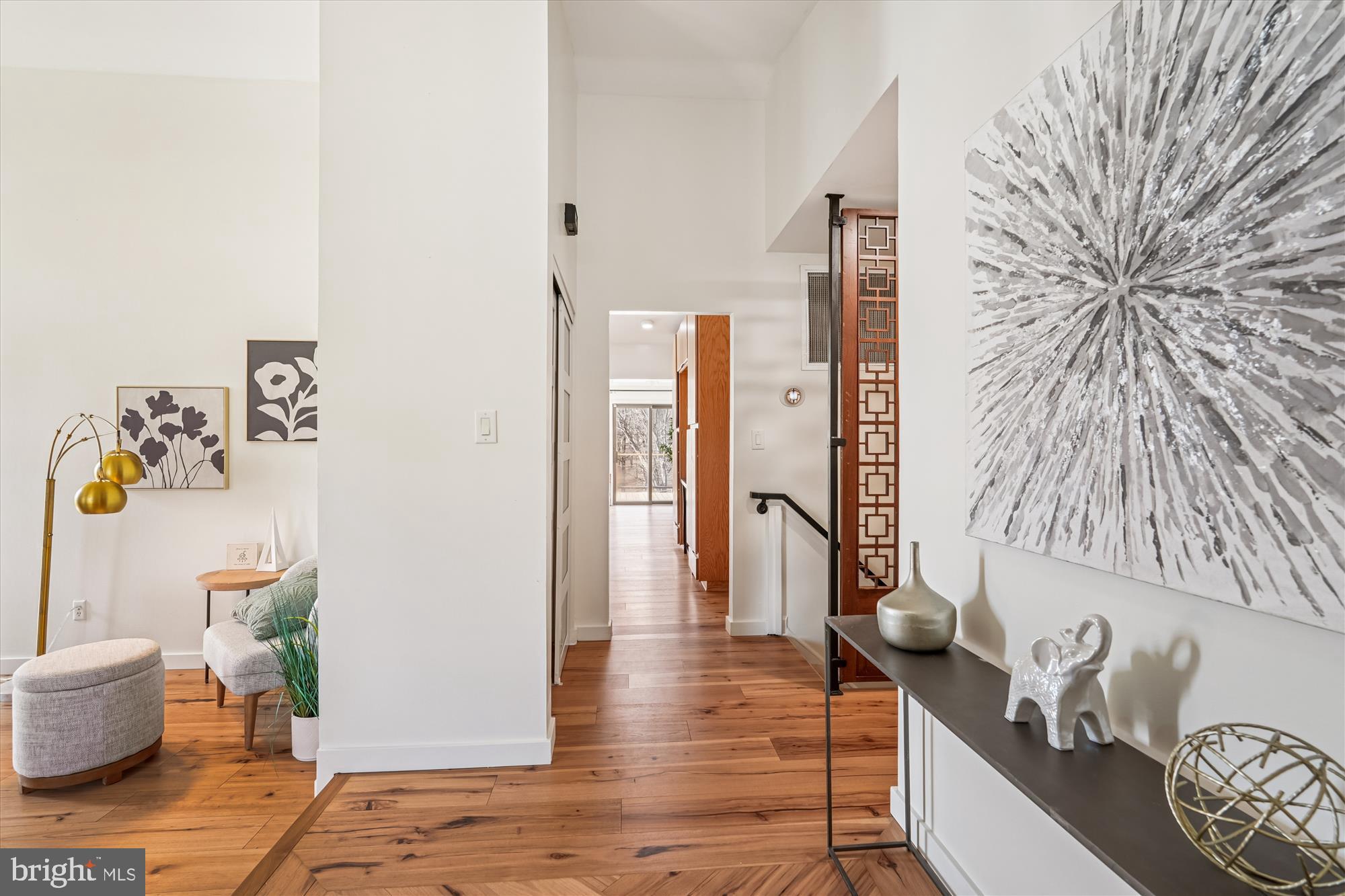 THE POINTS - Residential