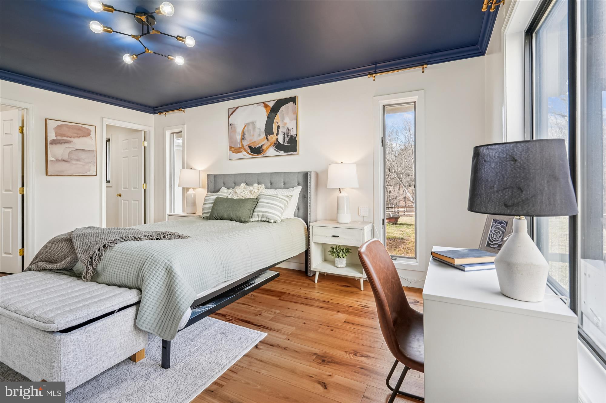 THE POINTS - Residential