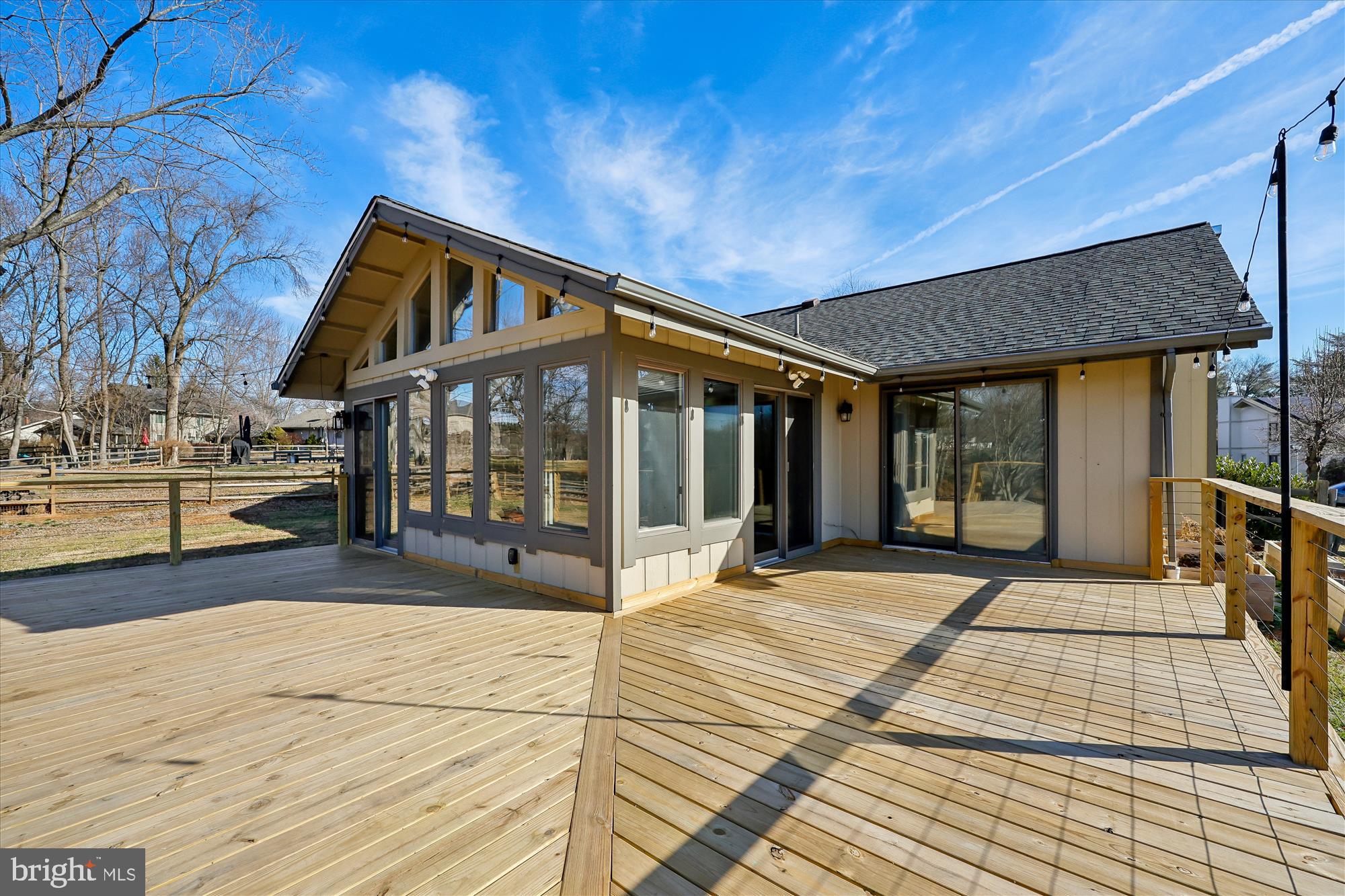 THE POINTS - Residential