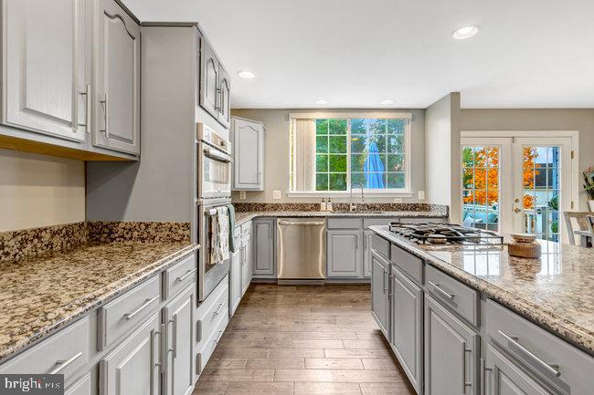 GREAT OAK - Residential