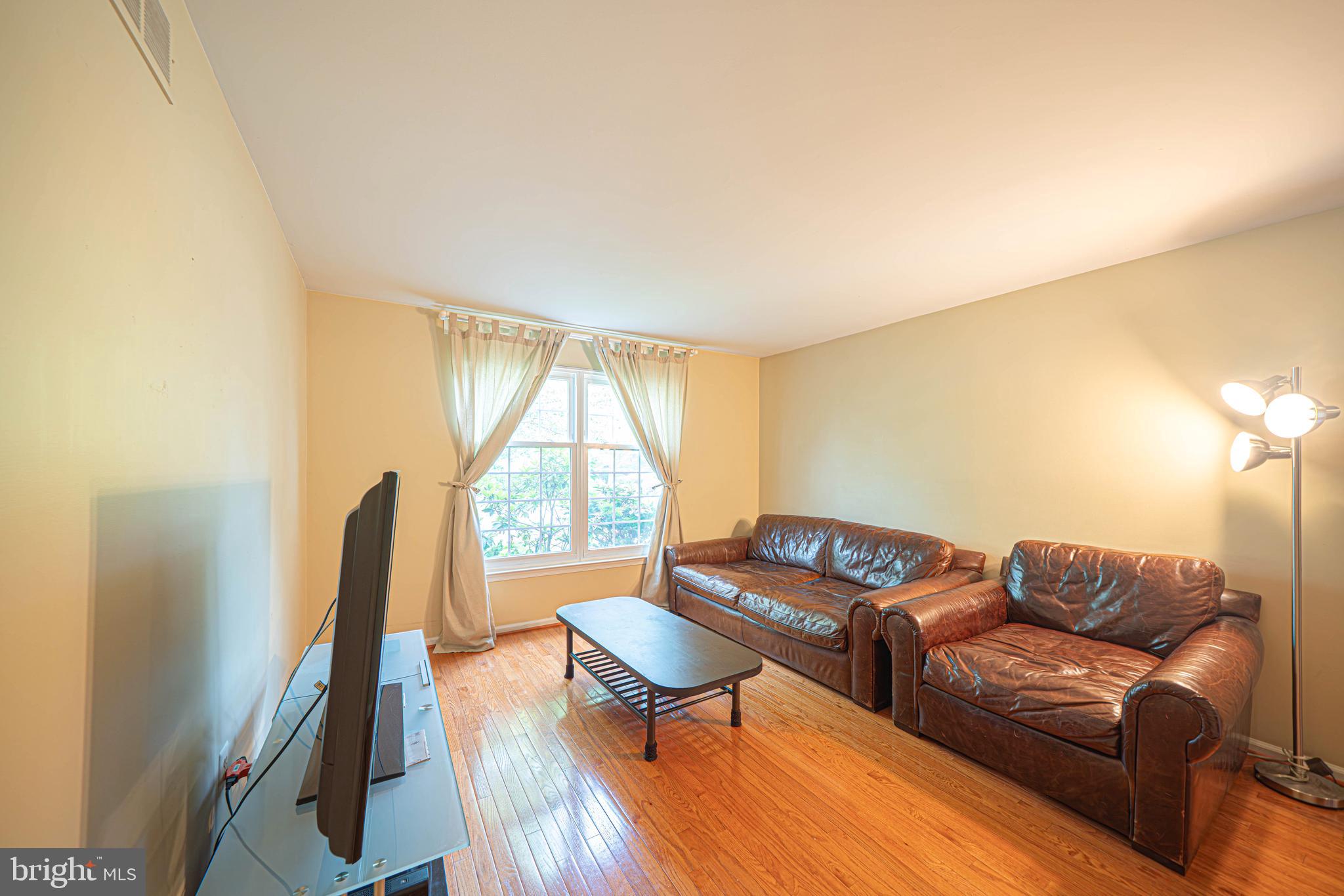1101 OXFORD CIRCLE
