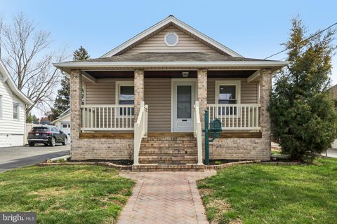 Homes For Sale - 5 Adelphia Avenue<br/> New Castle County, WILMINGTON, DE 19804