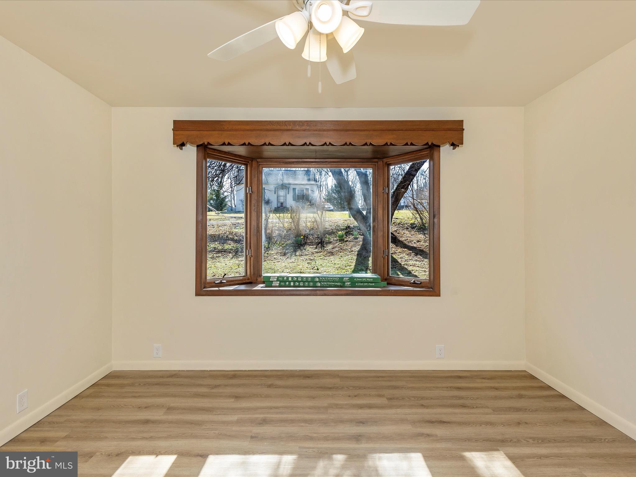 LEITERSBURG - Residential