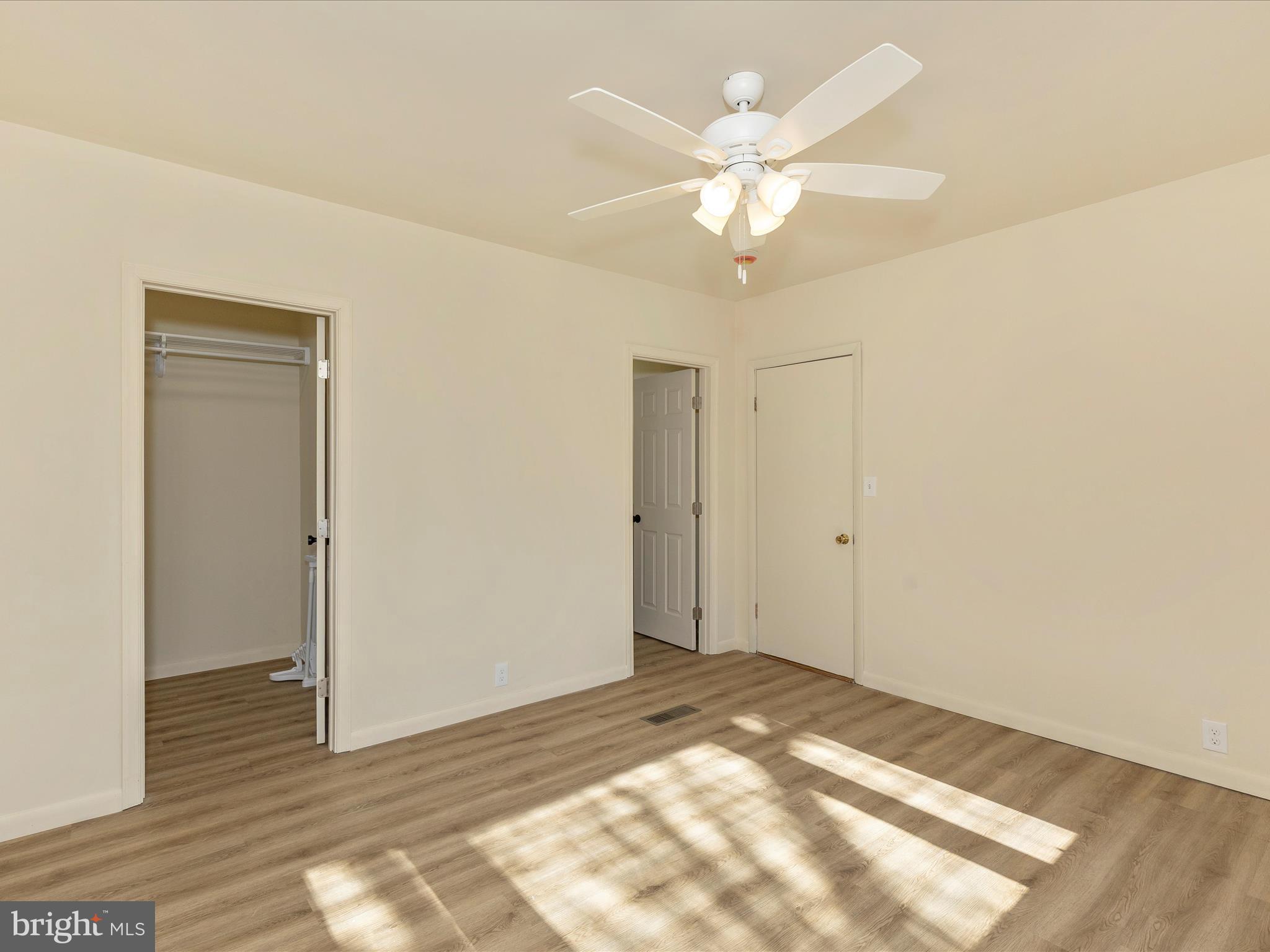 LEITERSBURG - Residential