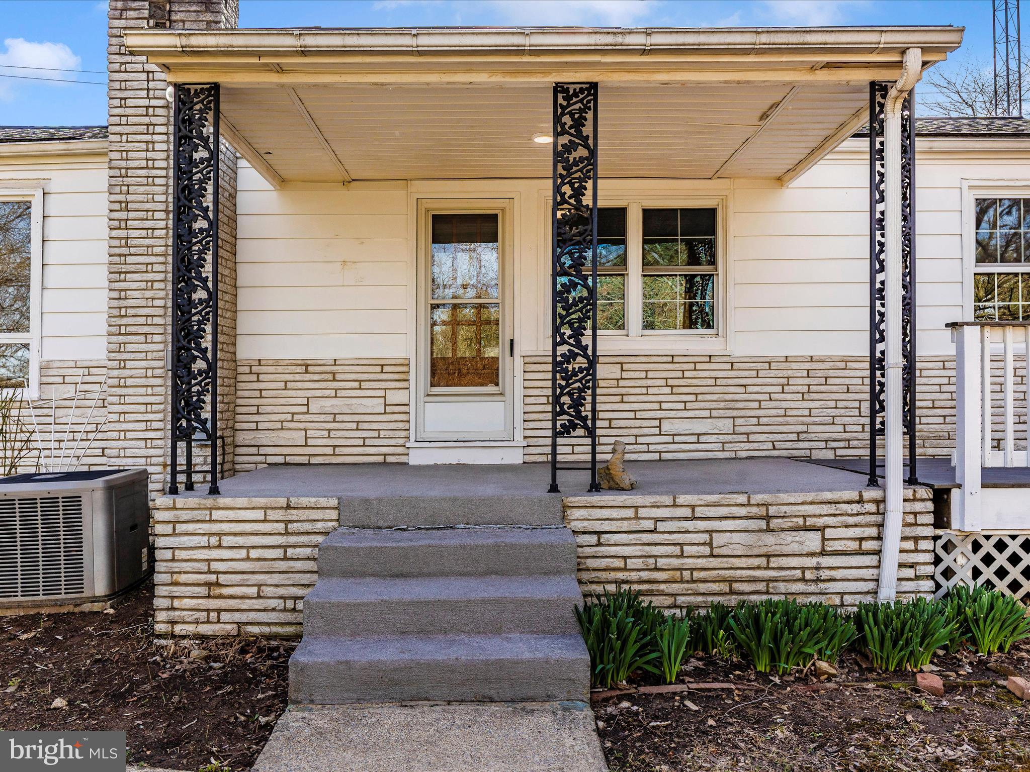 LEITERSBURG - Residential