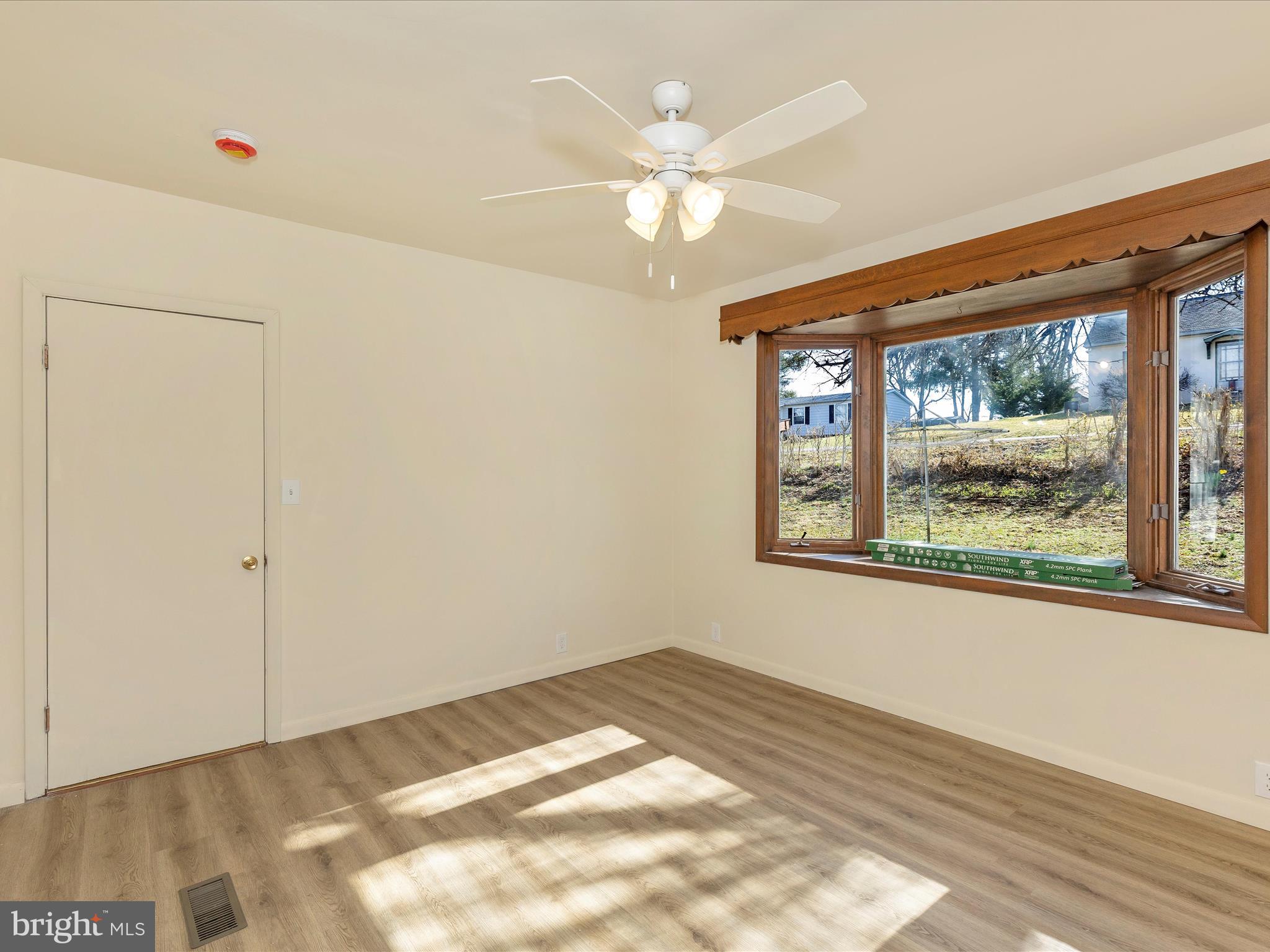 LEITERSBURG - Residential