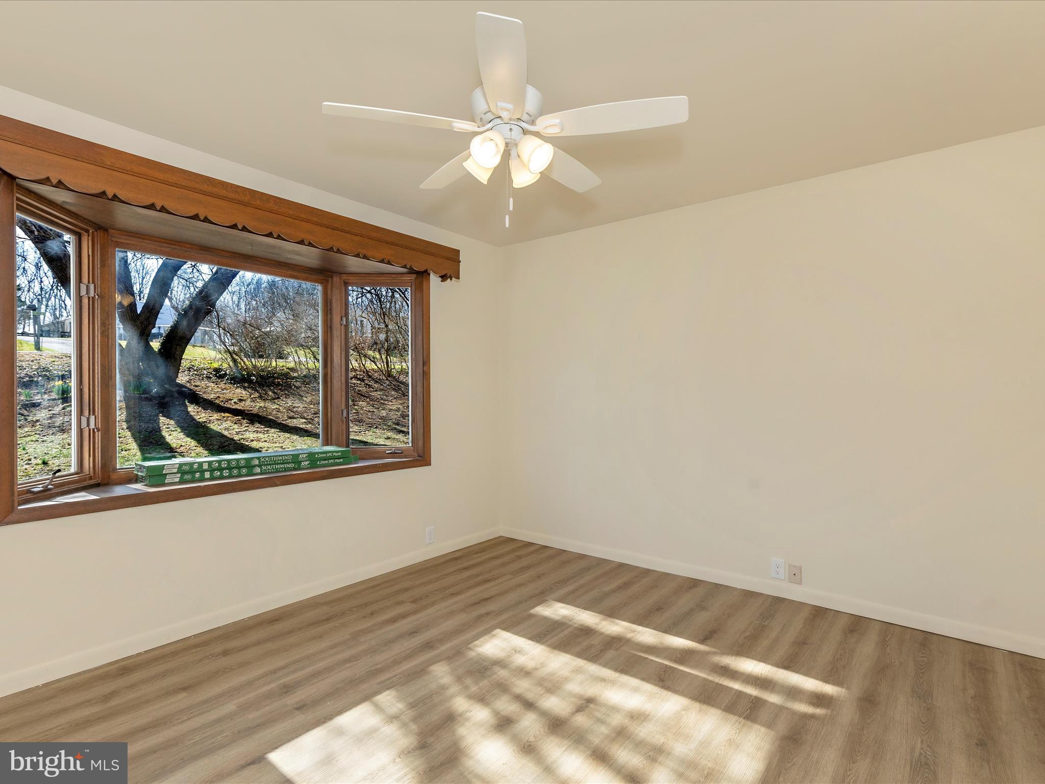 LEITERSBURG - Residential