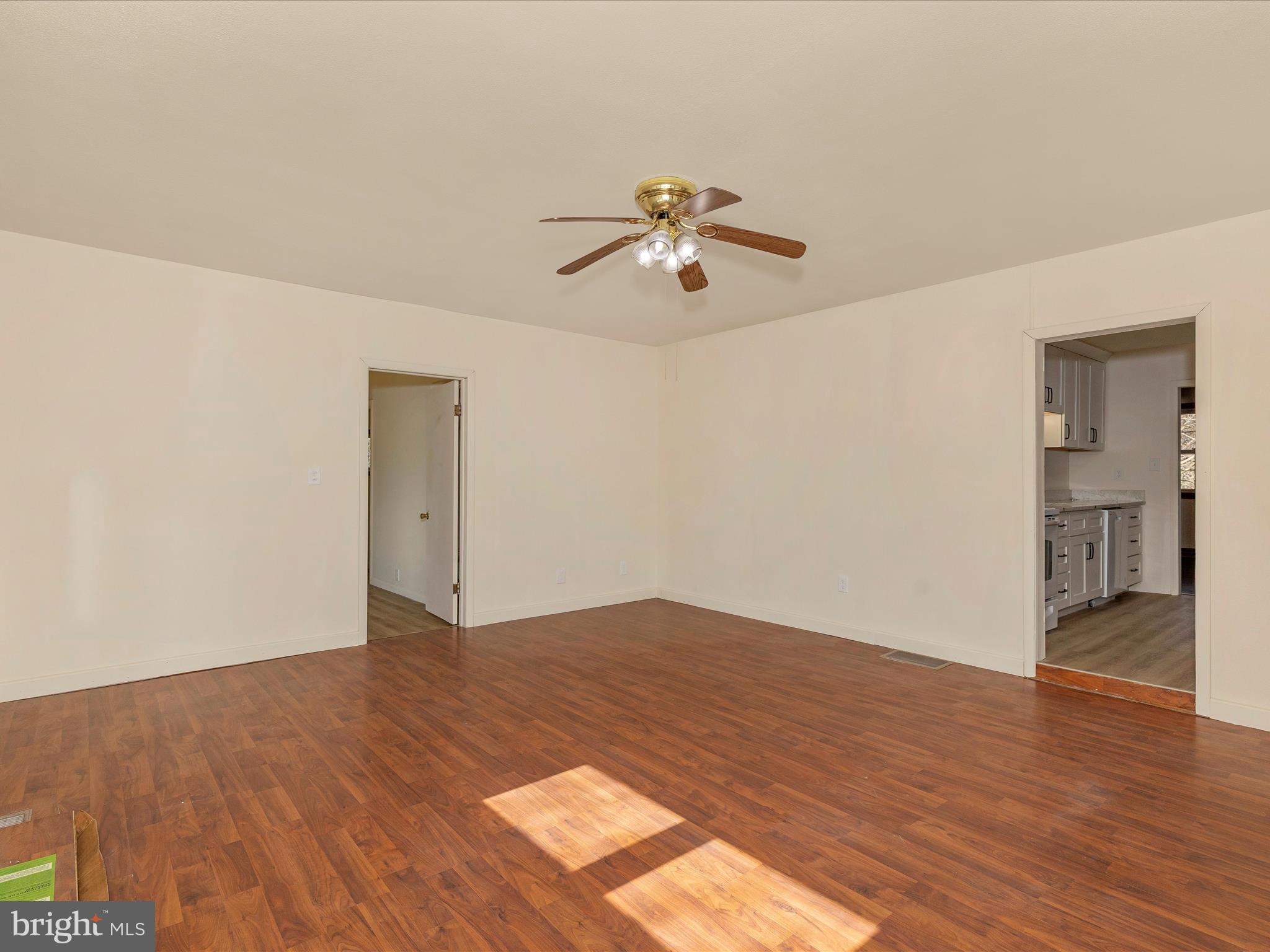 LEITERSBURG - Residential