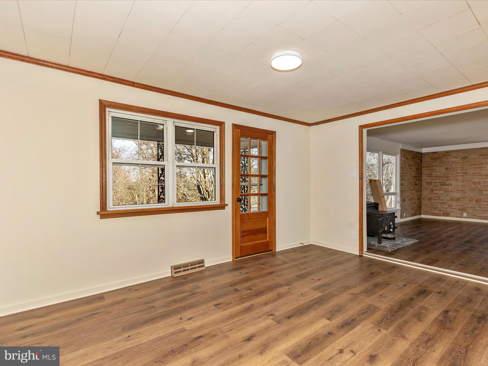 LEITERSBURG - Residential