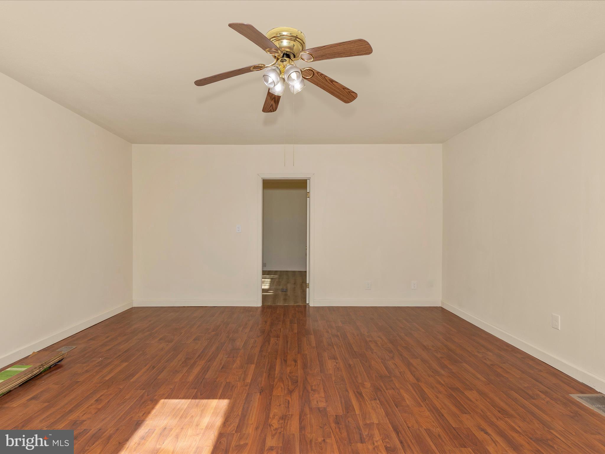 LEITERSBURG - Residential