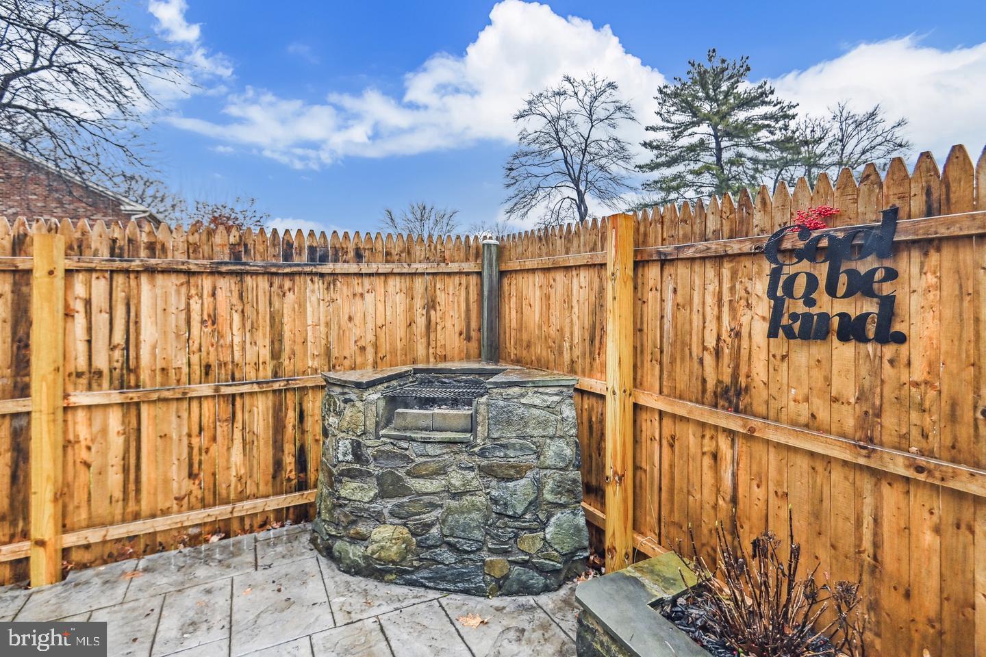 CARDINAL FOREST - Residential Lease