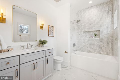 listing image 80