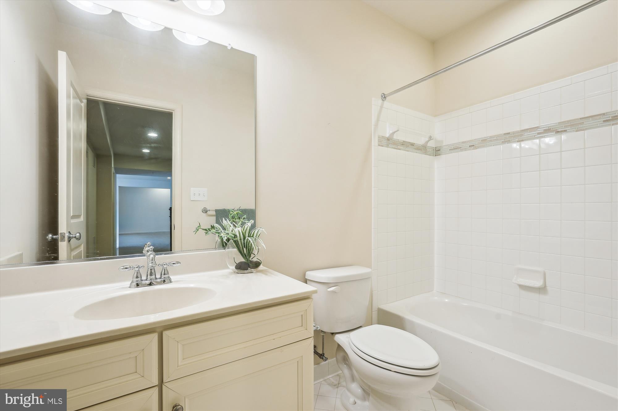 POPLAR RUN - Residential