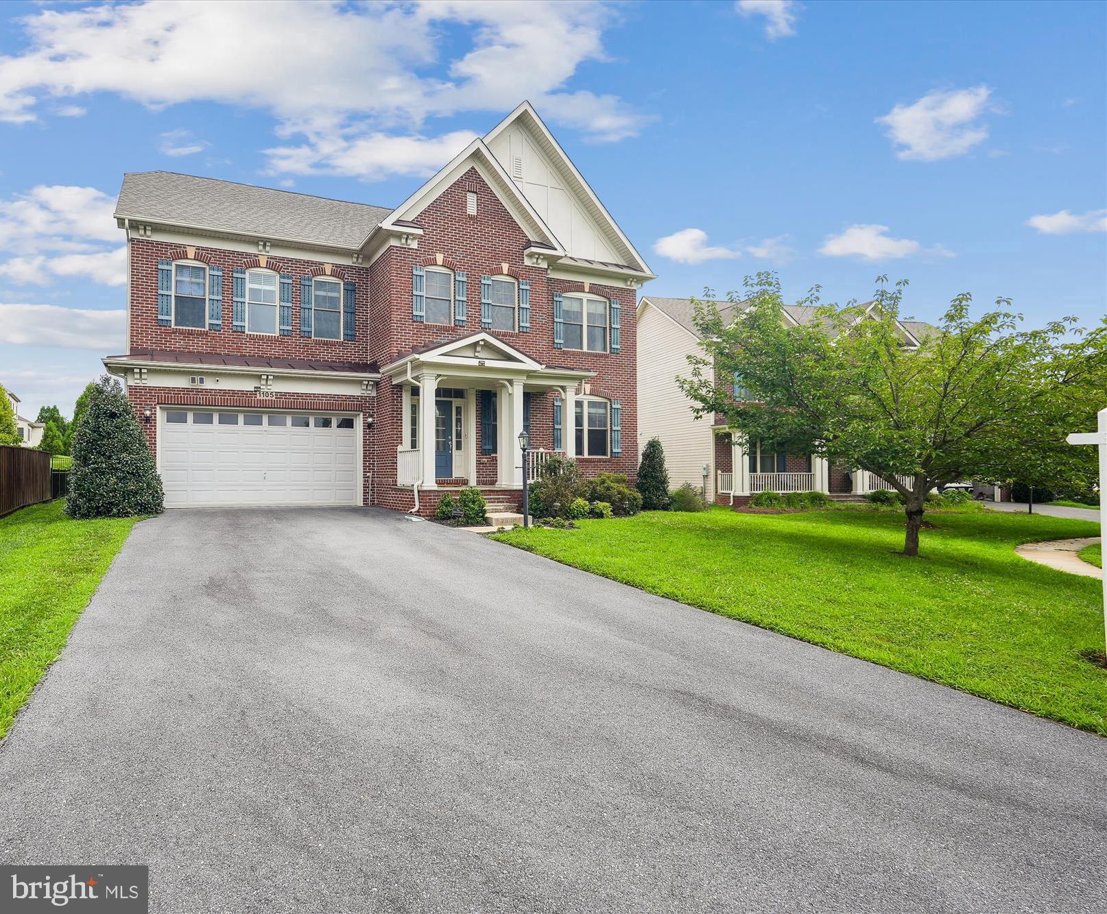 1105 SWEETBAY PLACE
