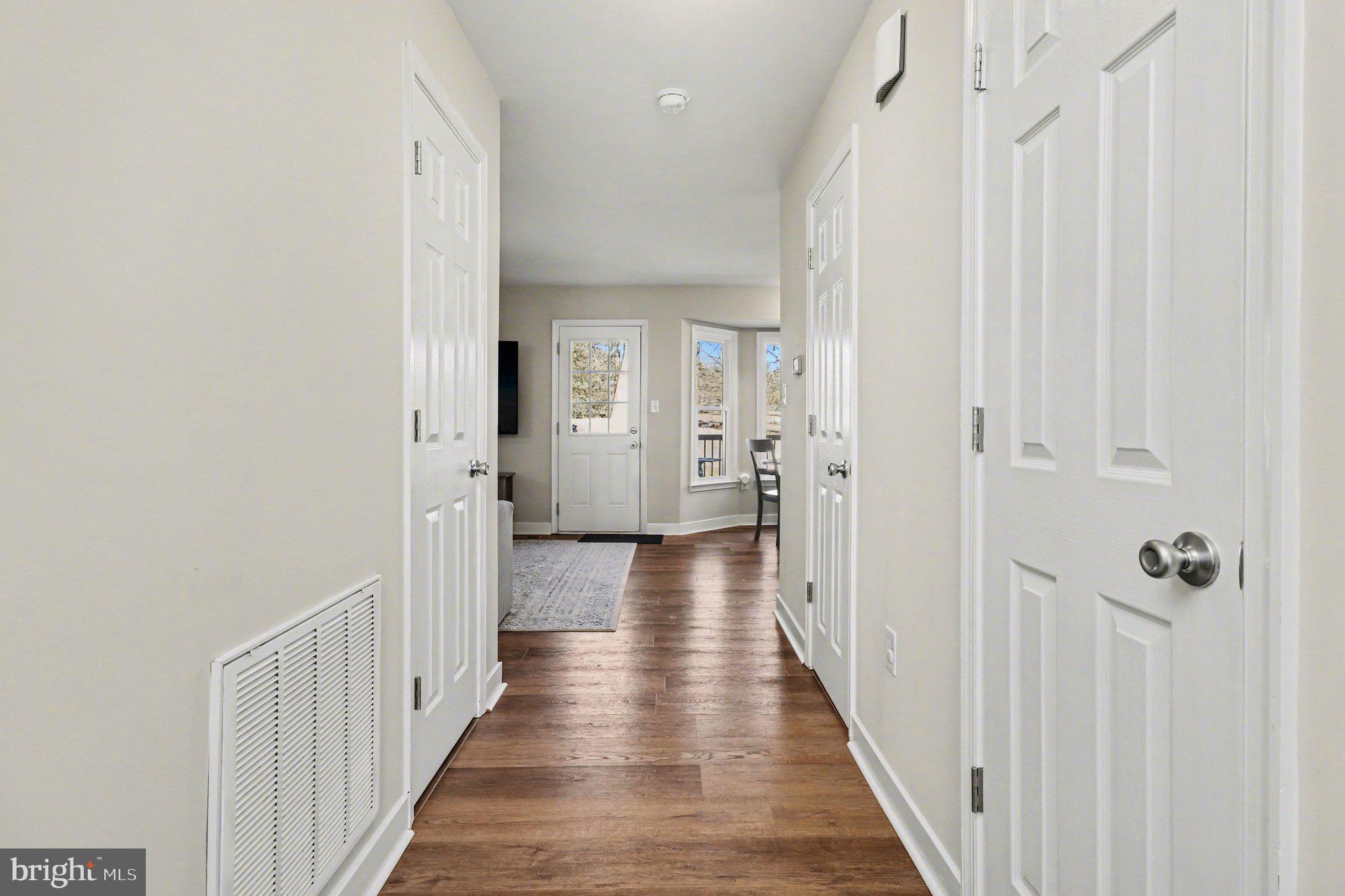 PIEDMONT SQUARE - Residential