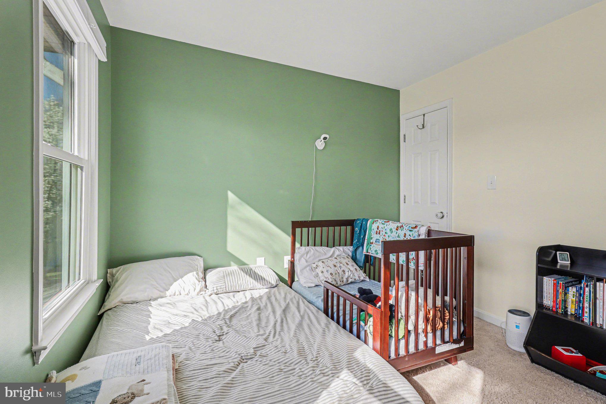 PIEDMONT SQUARE - Residential