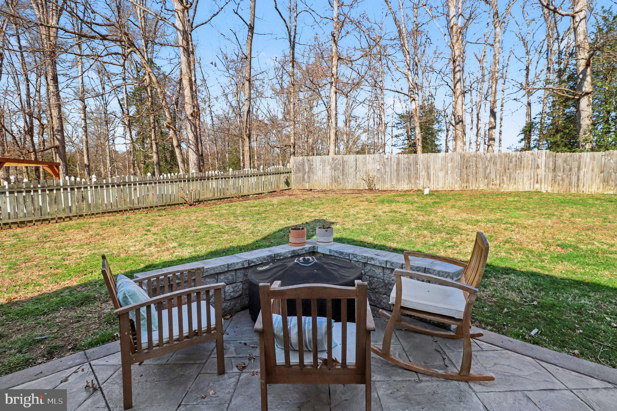 PIEDMONT SQUARE - Residential