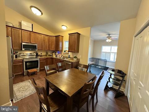 EBB TIDE BEACH - Residential Lease