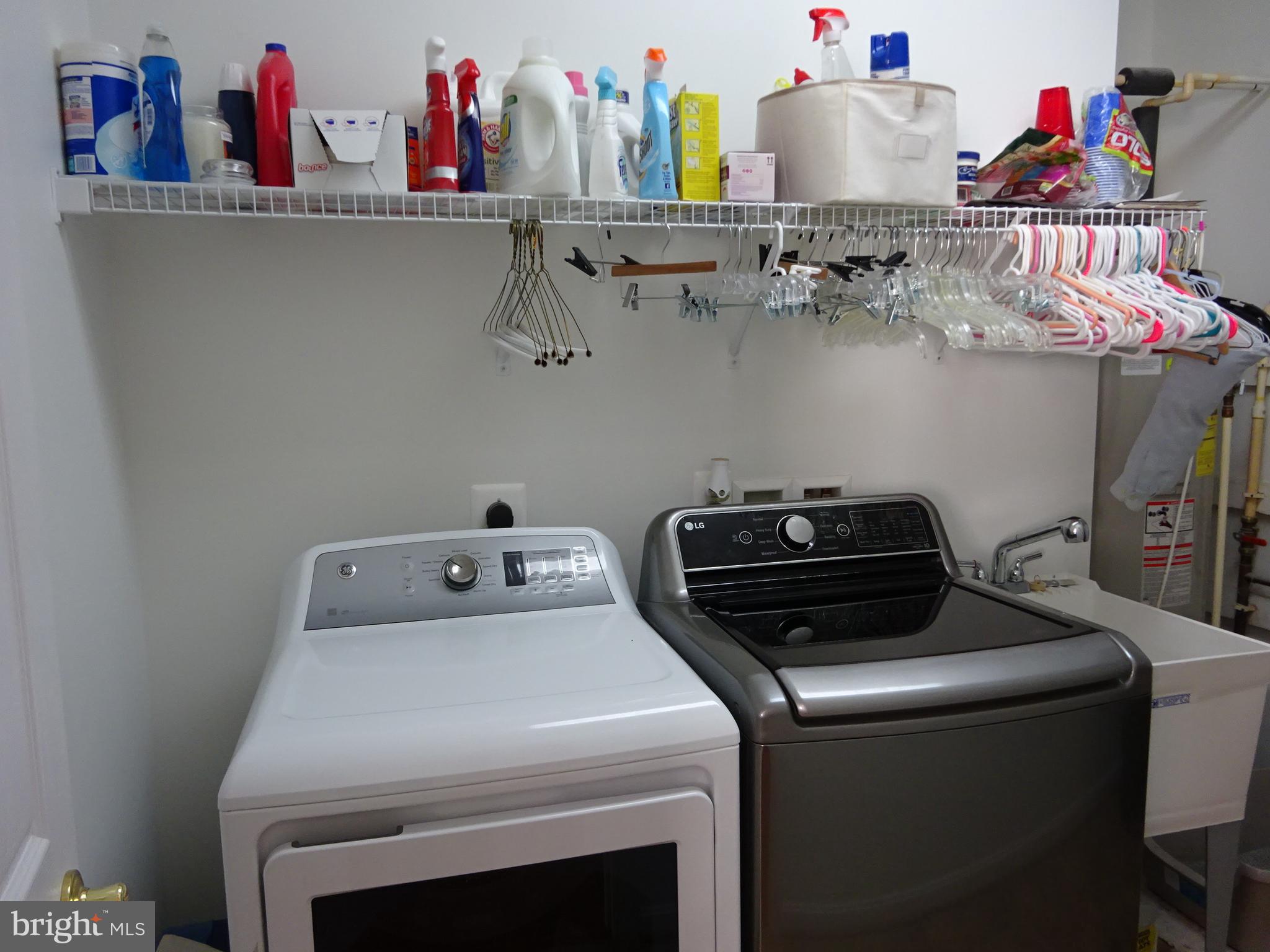 FOUR SEASONS IN HISTORIC VIRGINIA - Residential