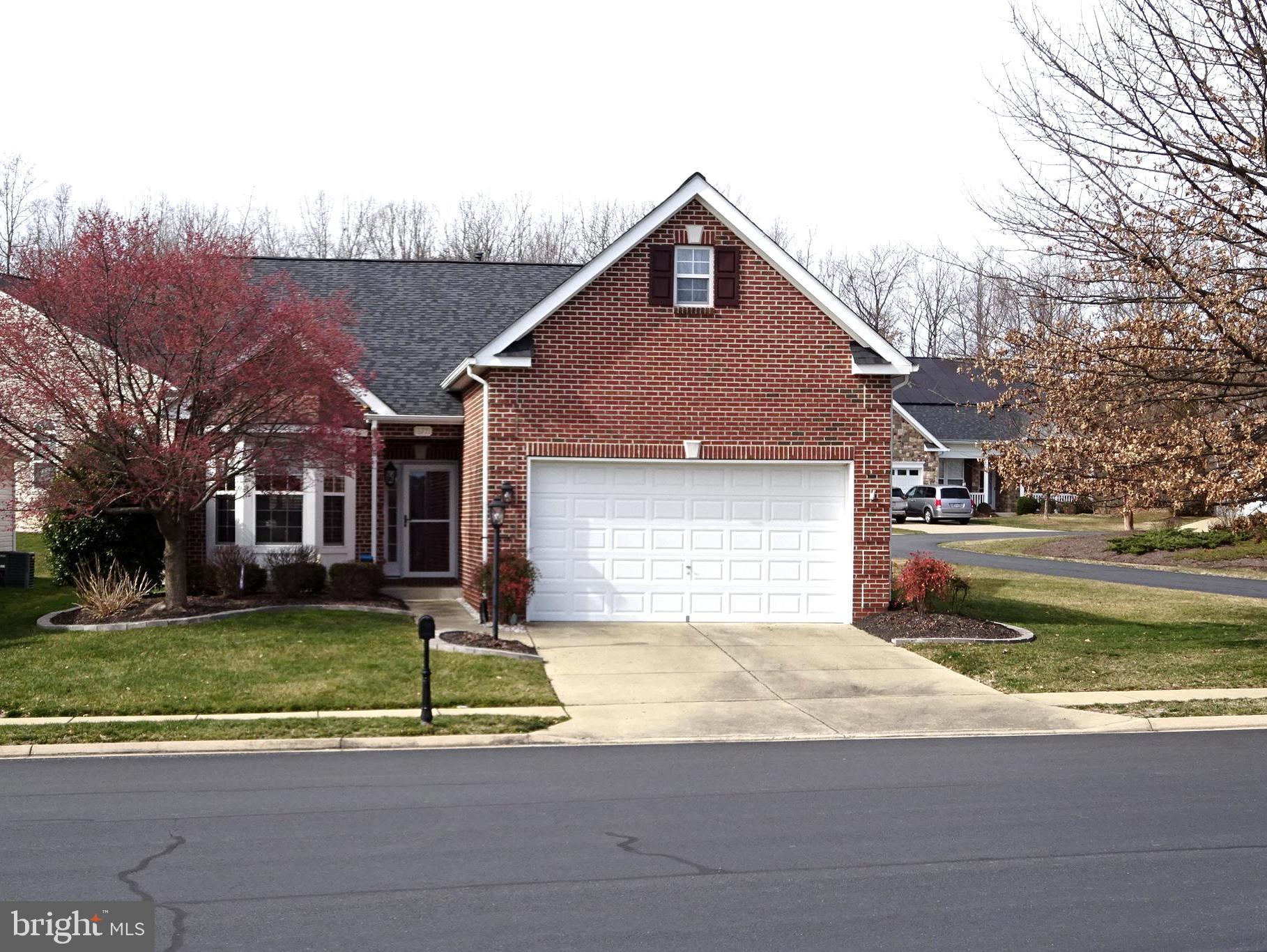 FOUR SEASONS IN HISTORIC VIRGINIA - Residential
