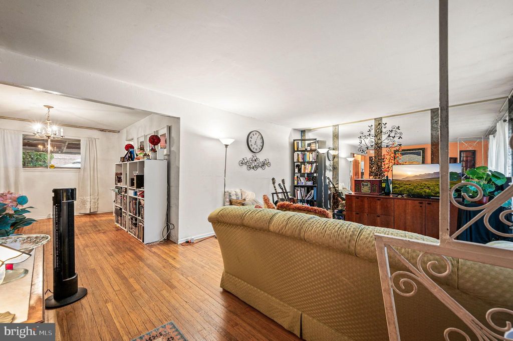 Photo of 222 Ruscombe Avenue, GLENSIDE, PA 19038 (MLS # PAMC2158550)