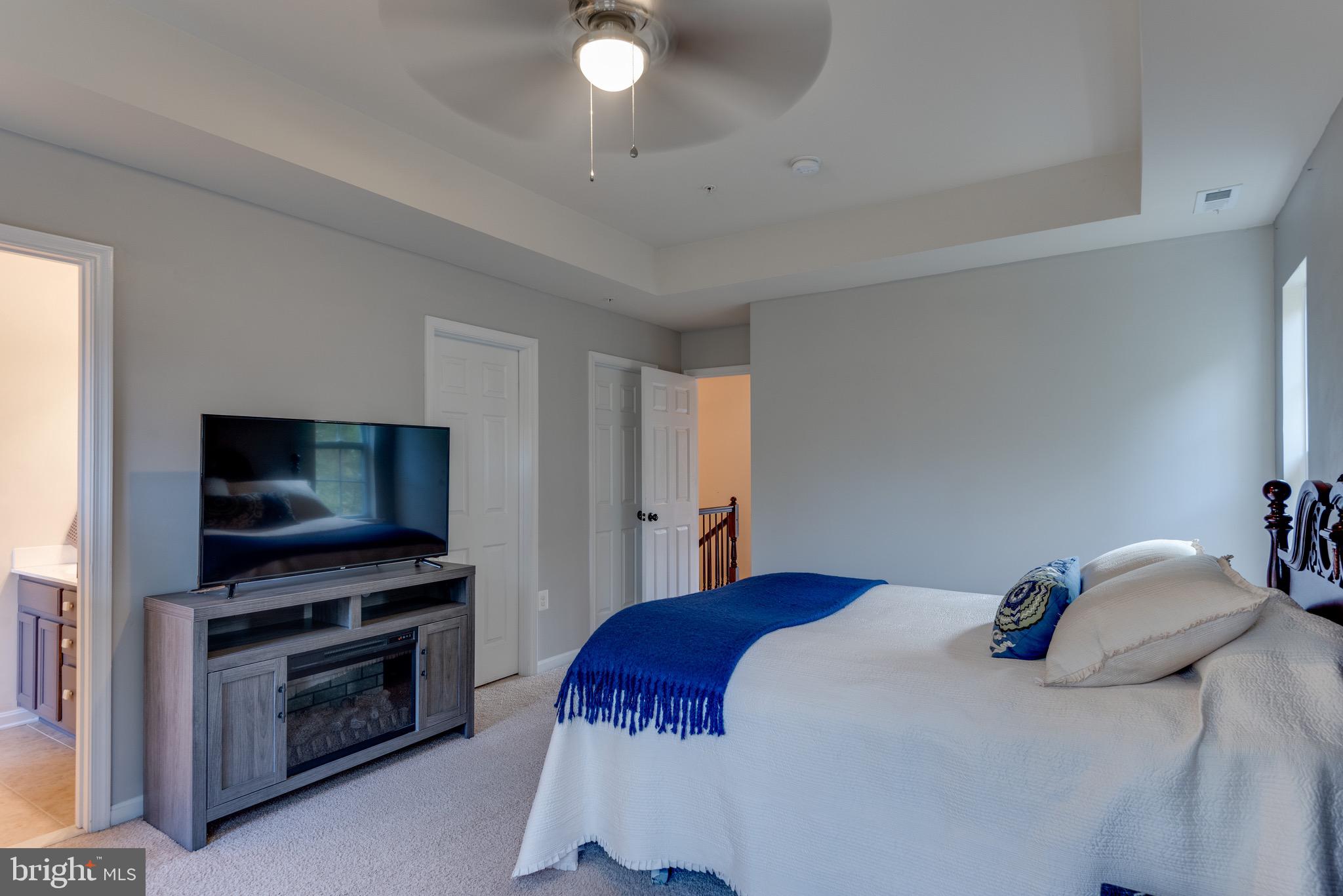 ELIZABETH HILLS PHASE 1 - Residential