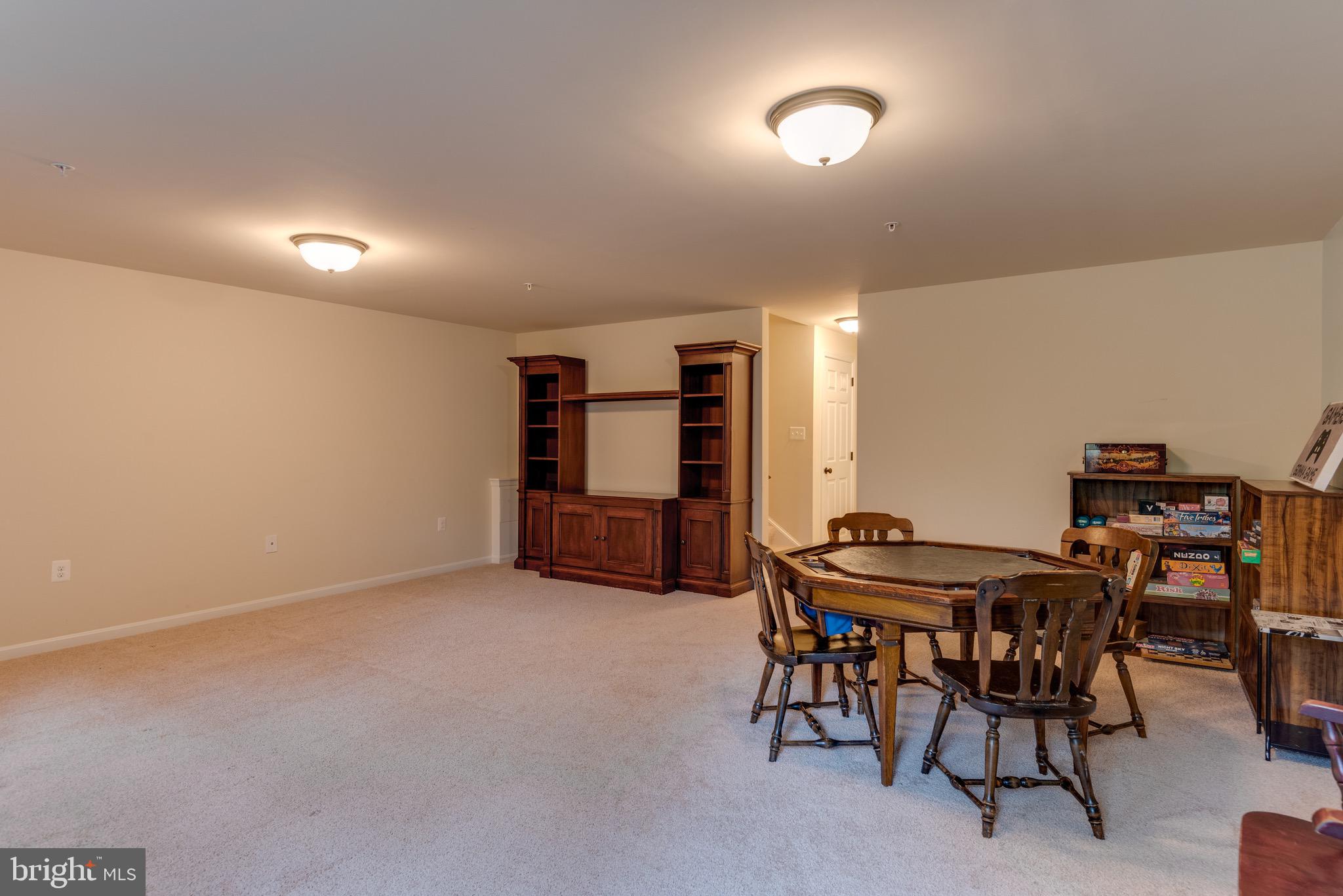 ELIZABETH HILLS PHASE 1 - Residential