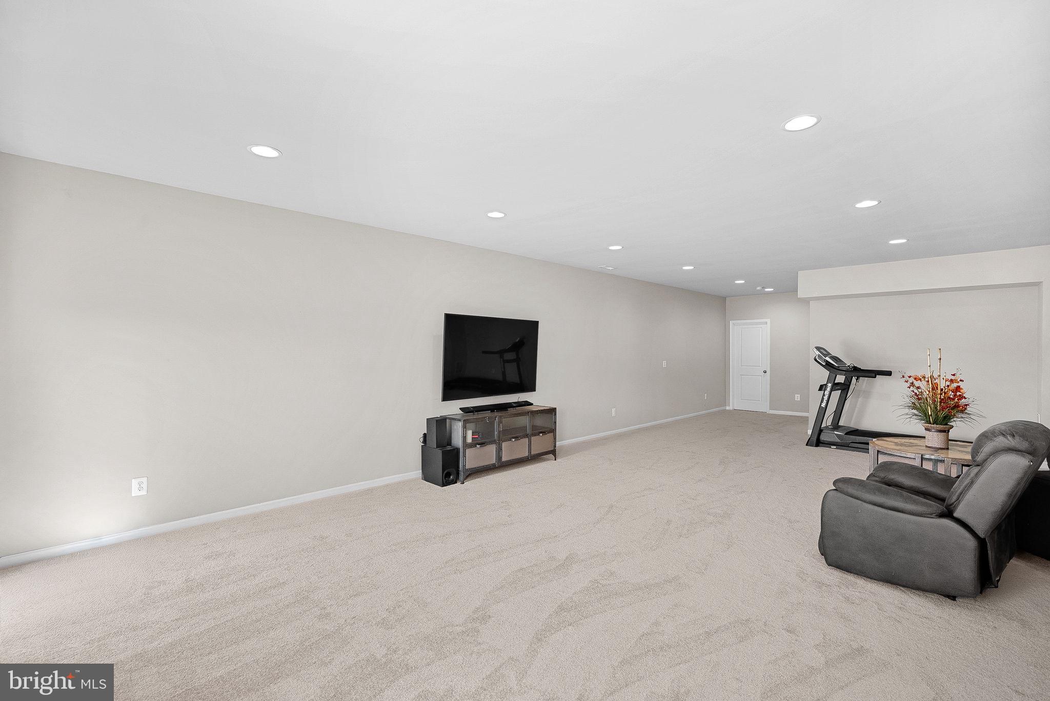 THE BLUFFS AT SLEETER LAKE - Residential