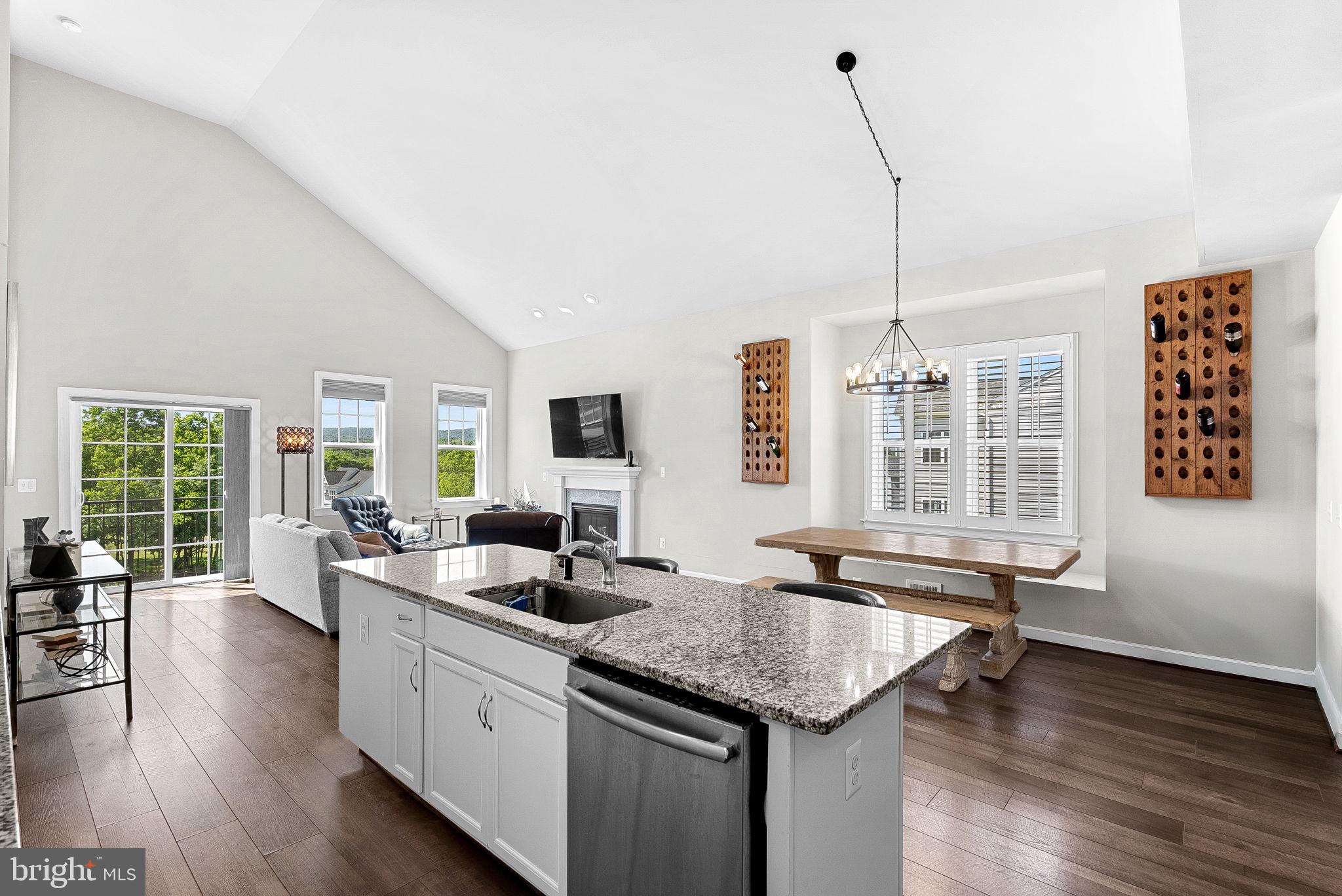 THE BLUFFS AT SLEETER LAKE - Residential