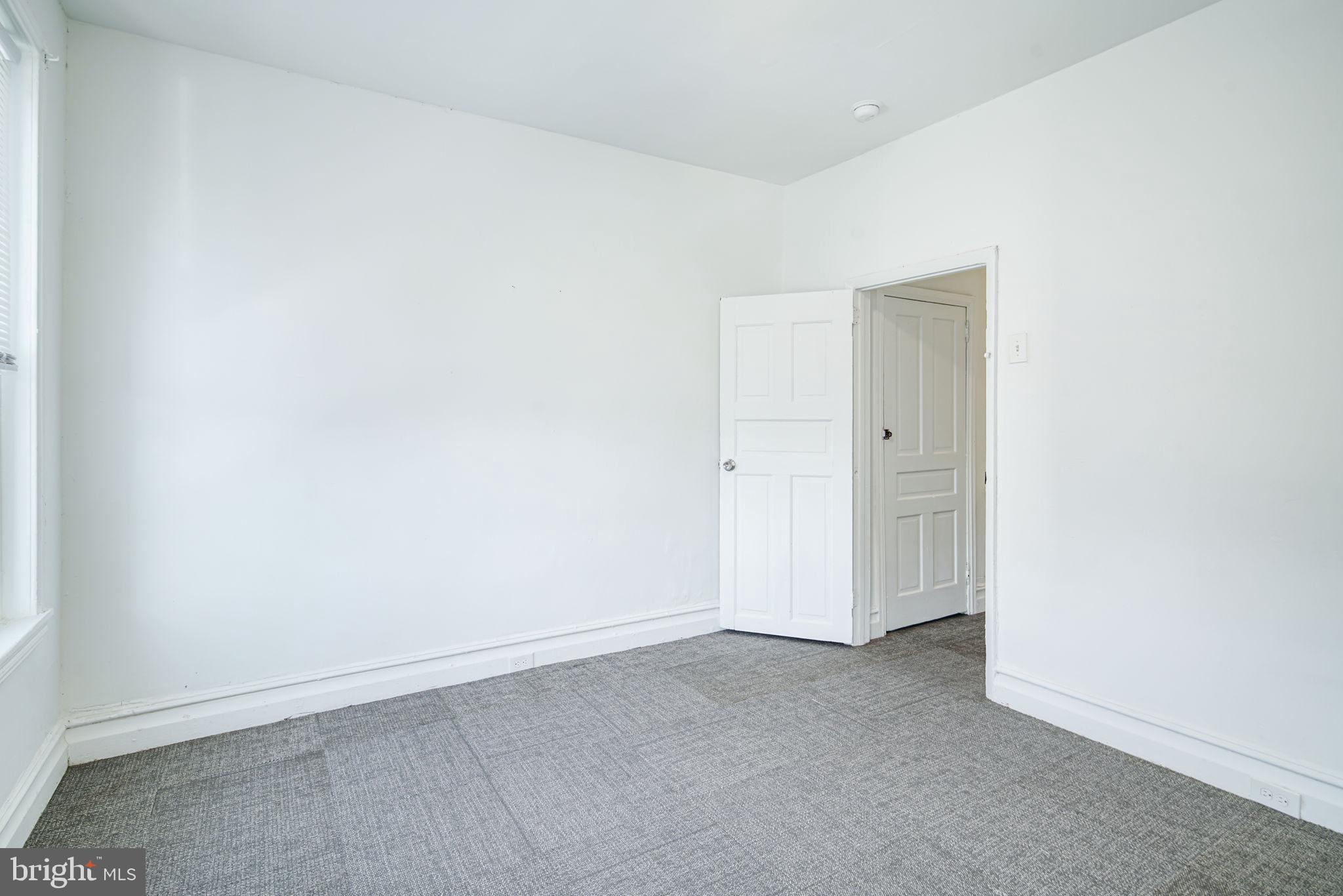 KENSINGTON - Residential