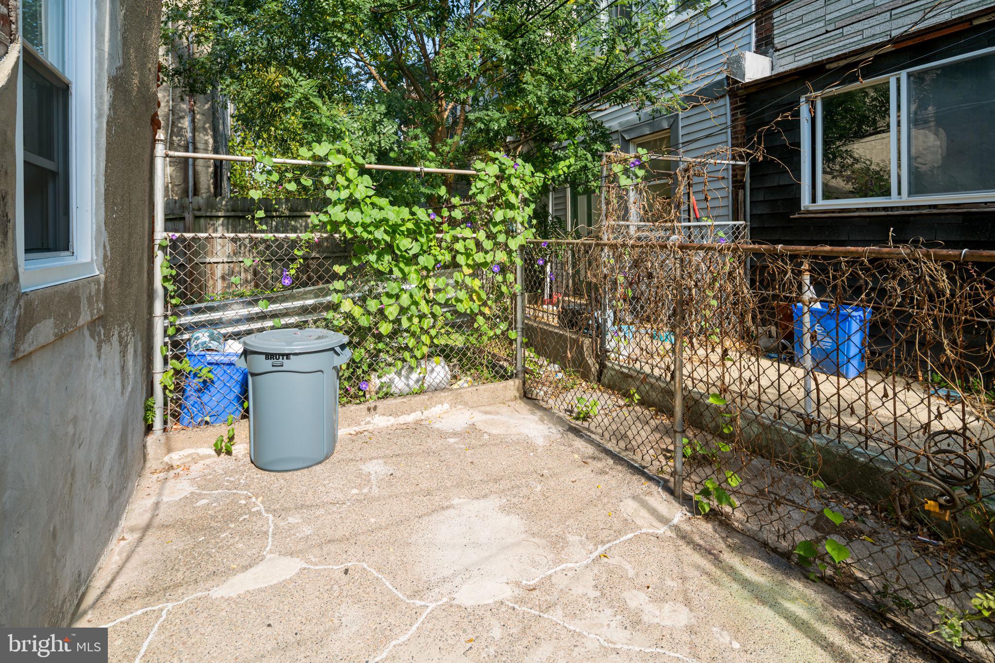 KENSINGTON - Residential