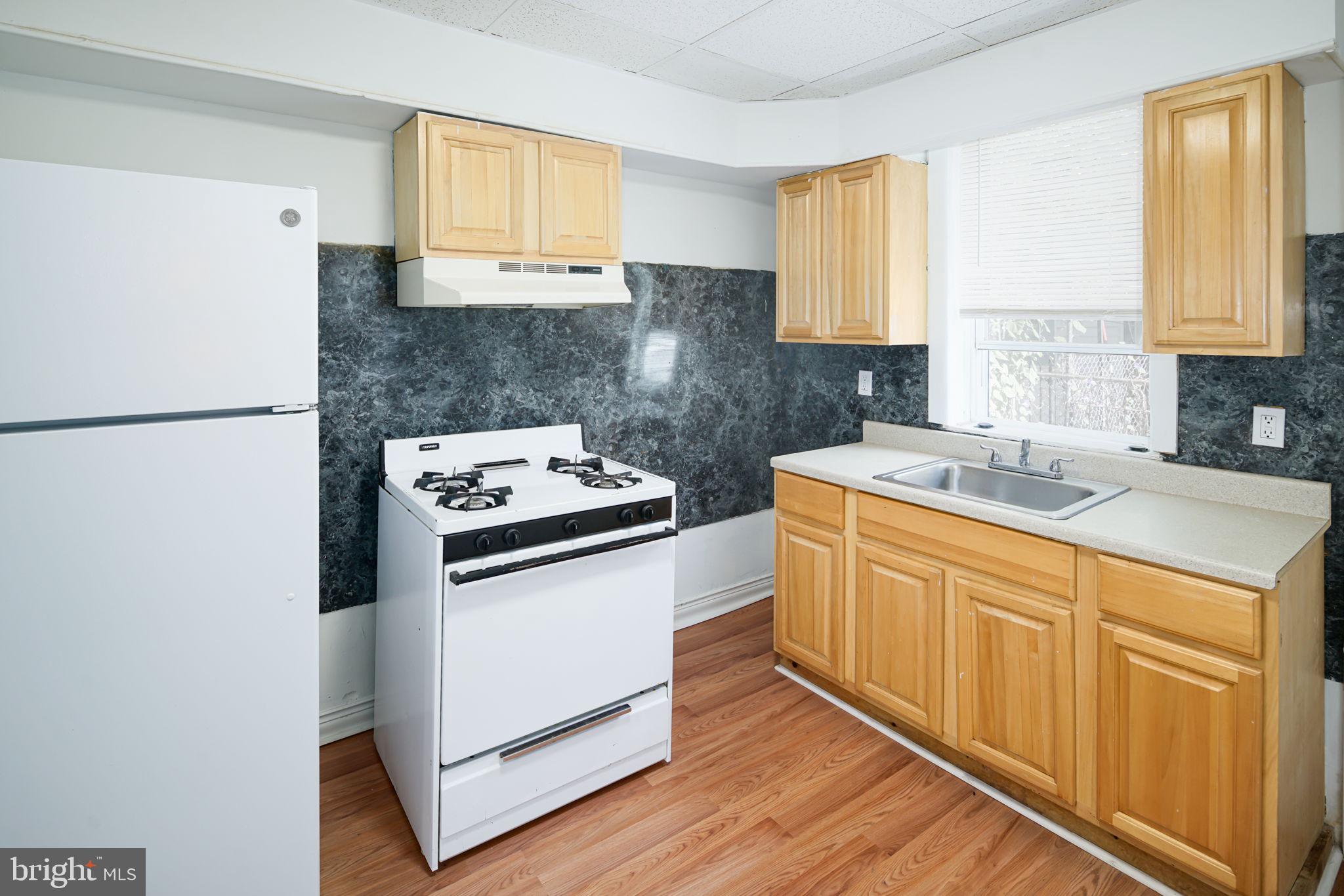 KENSINGTON - Residential