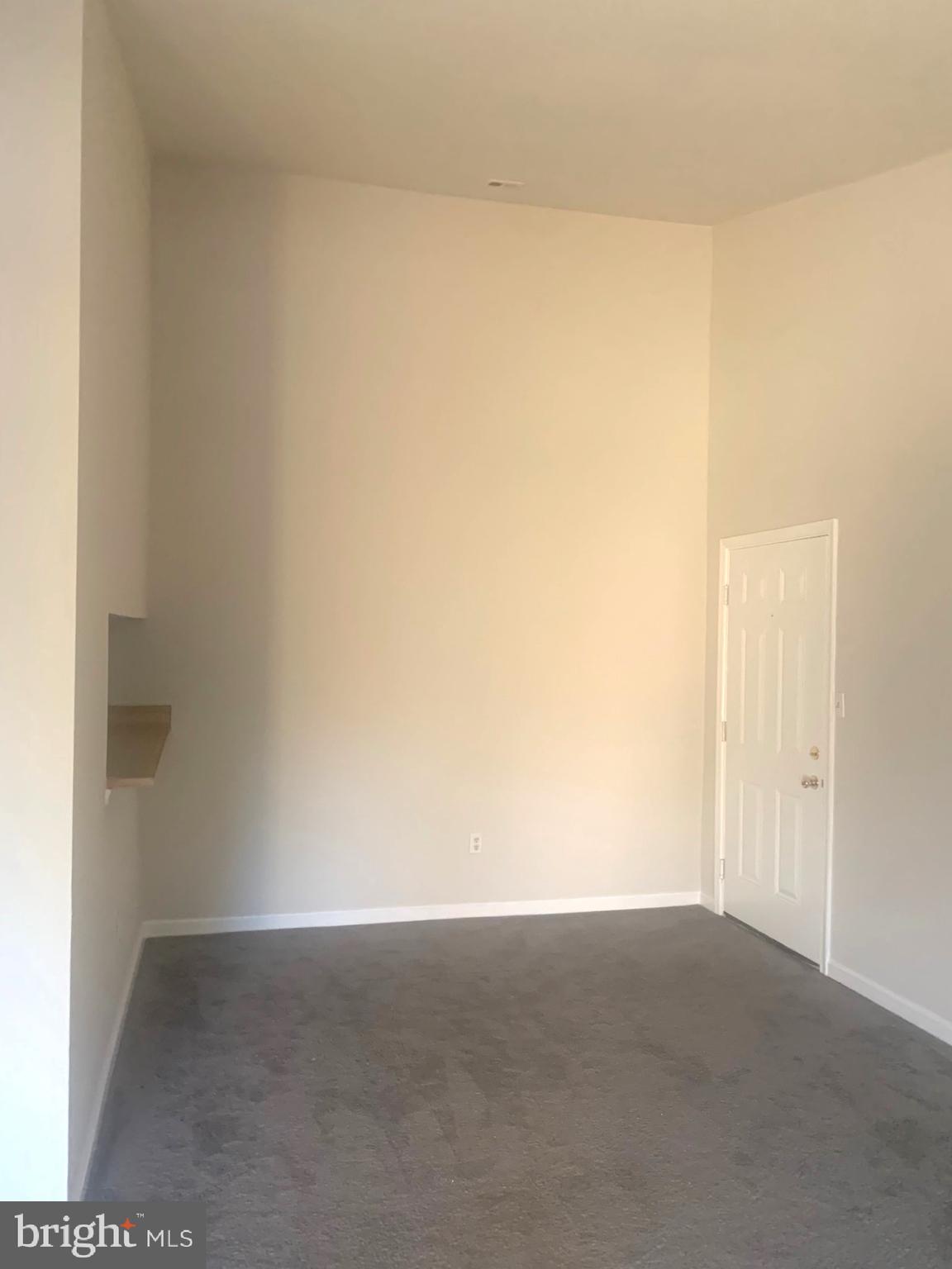 CROMWELL FOUNTAIN - Residential Lease