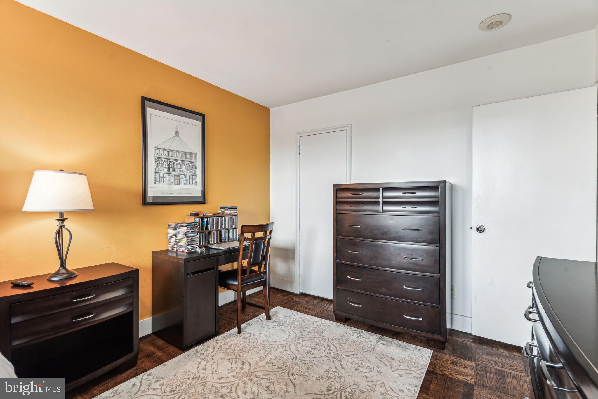 ART MUSEUM AREA - Residential