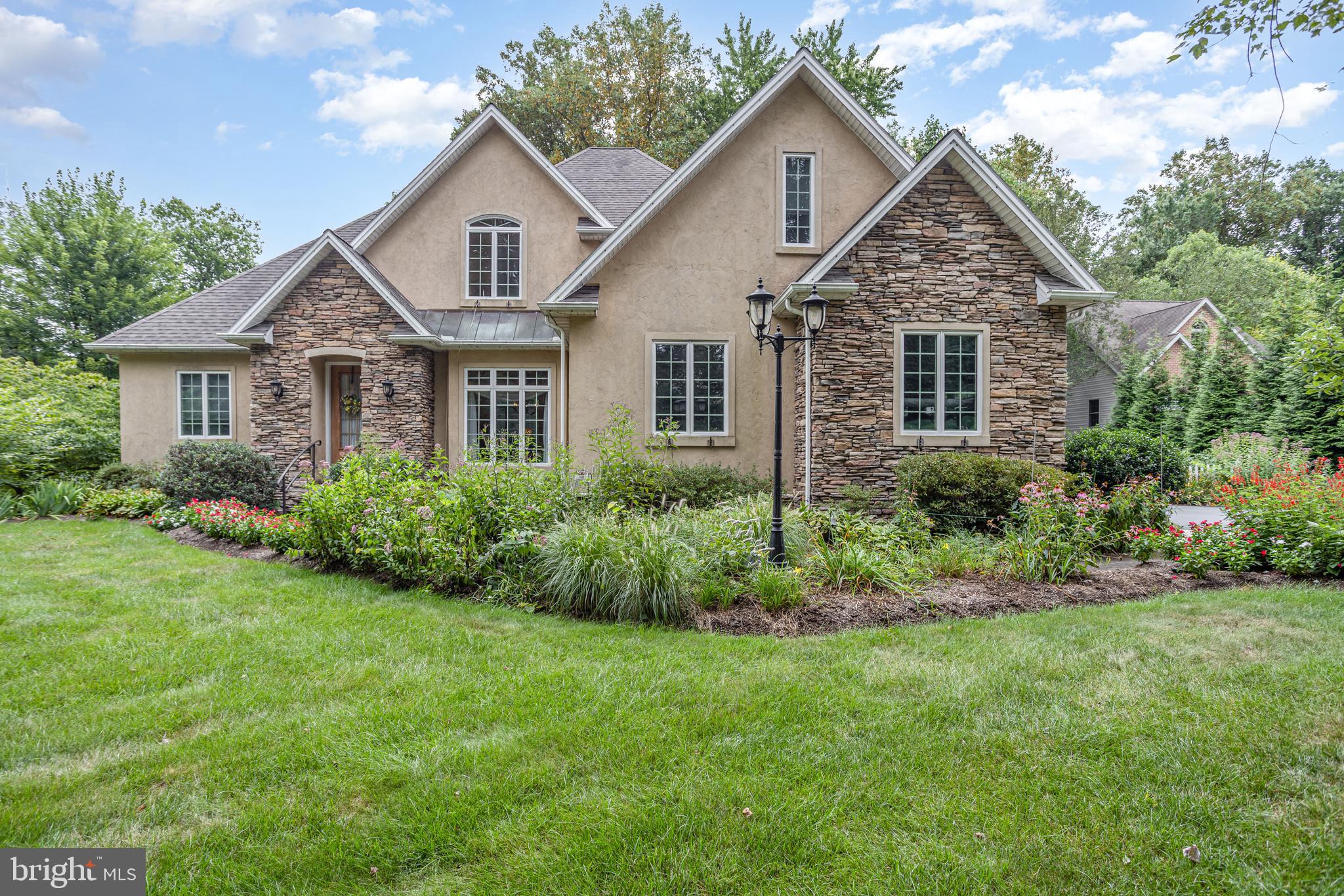 9 BEECHWOOD LANE