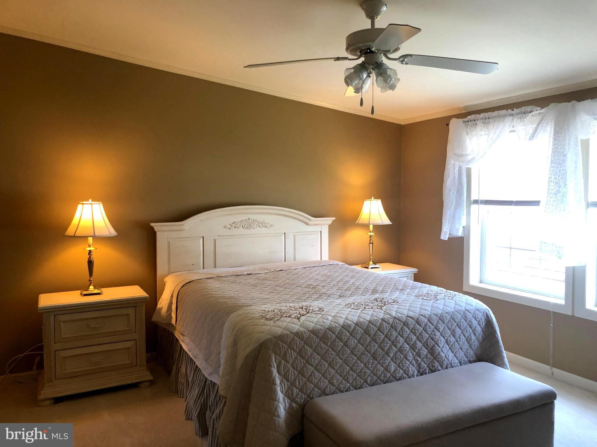 BISCAYNE BAY VILLAGE - Residential