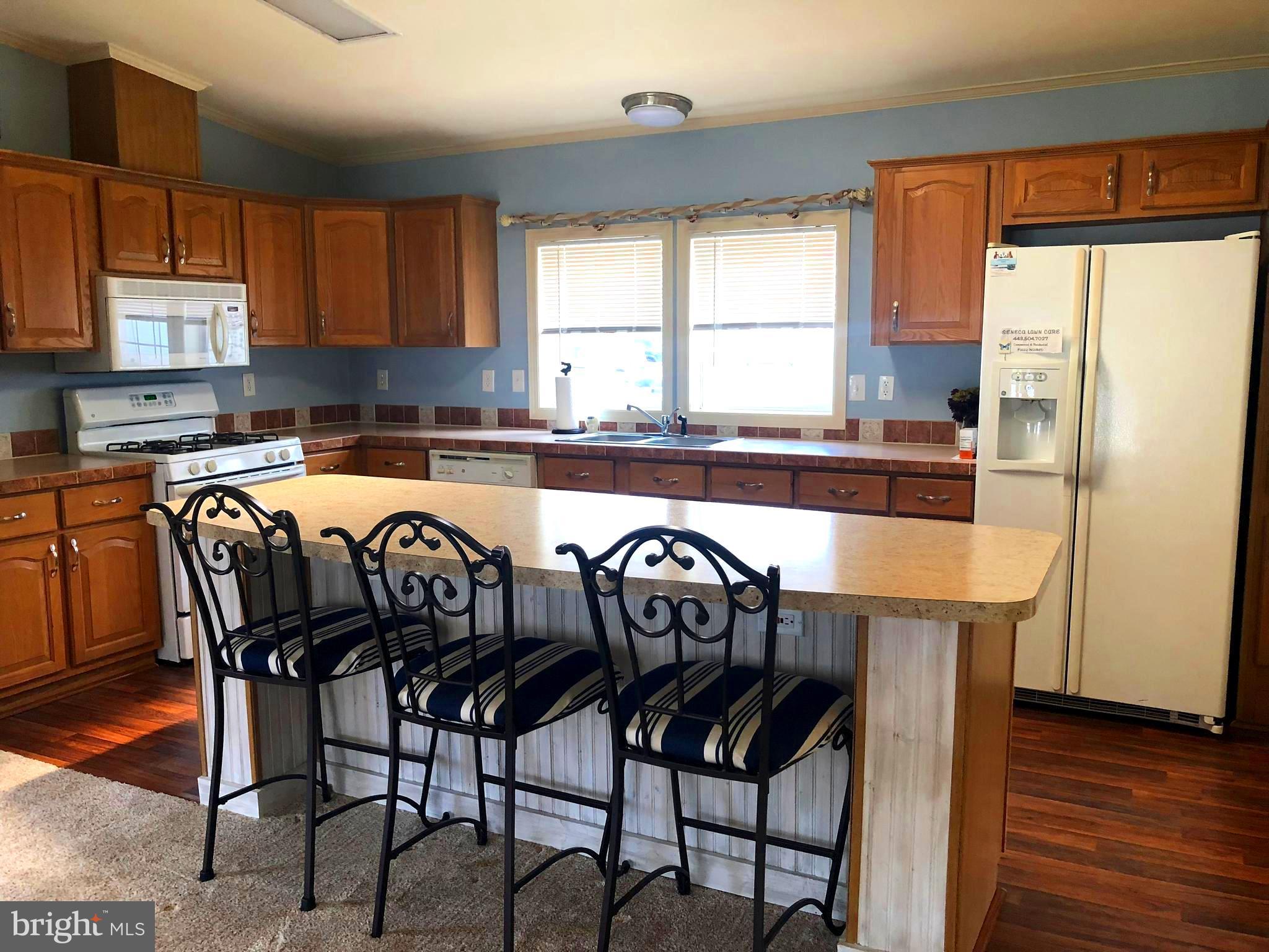 BISCAYNE BAY VILLAGE - Residential