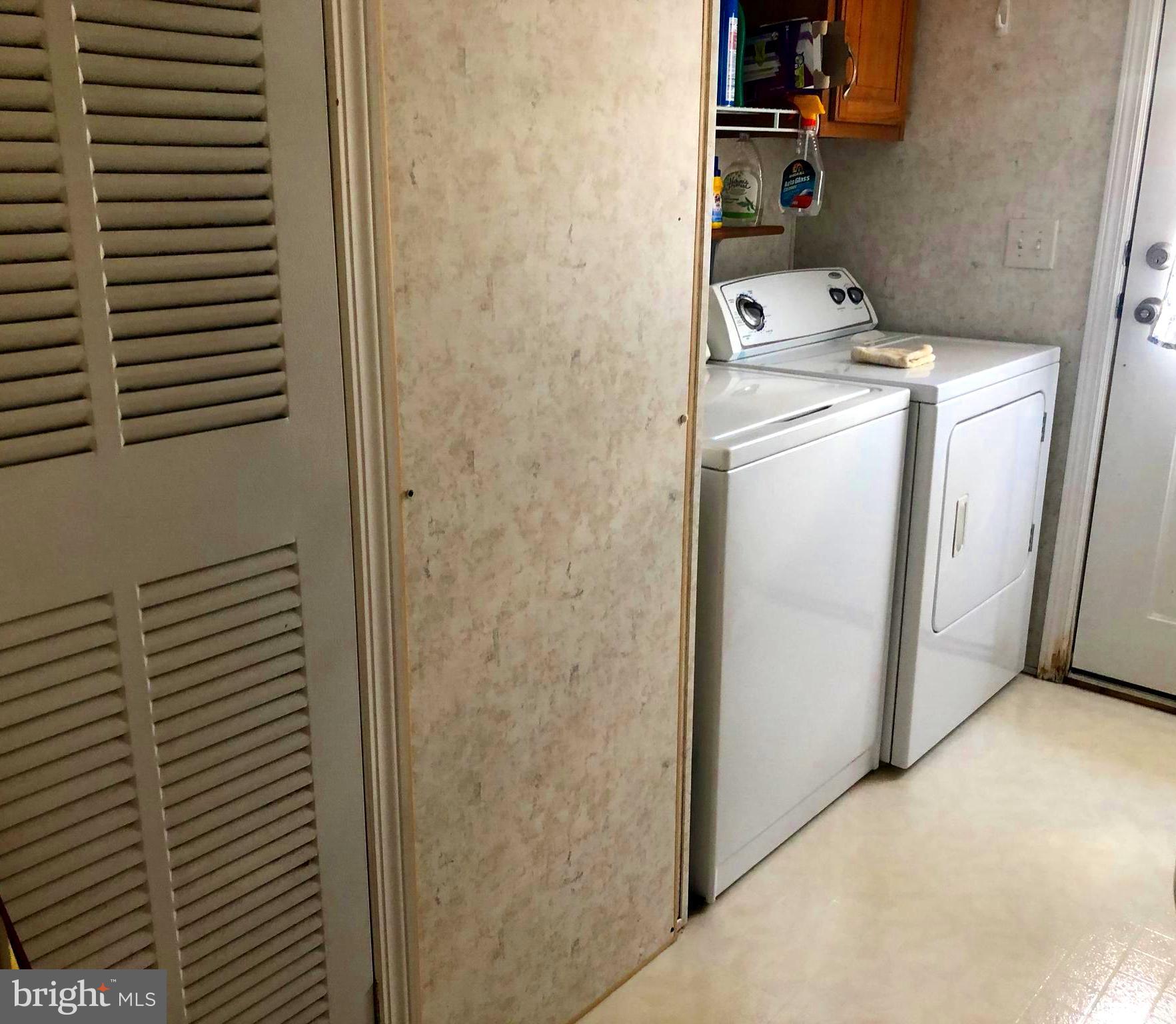 BISCAYNE BAY VILLAGE - Residential