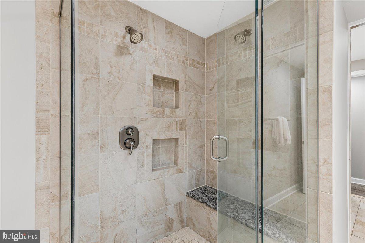 WEST MAGOTHY MANOR - Residential