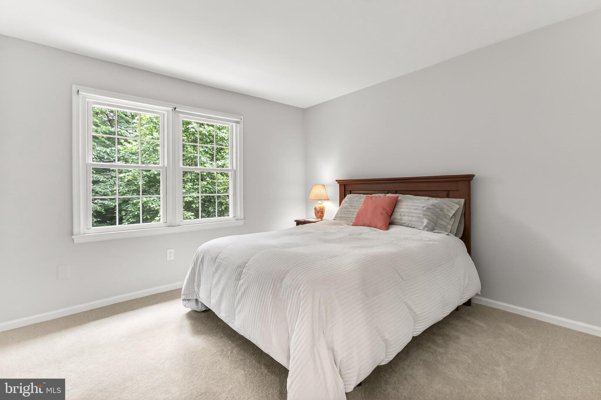 FAIRFAX STATION - Residential