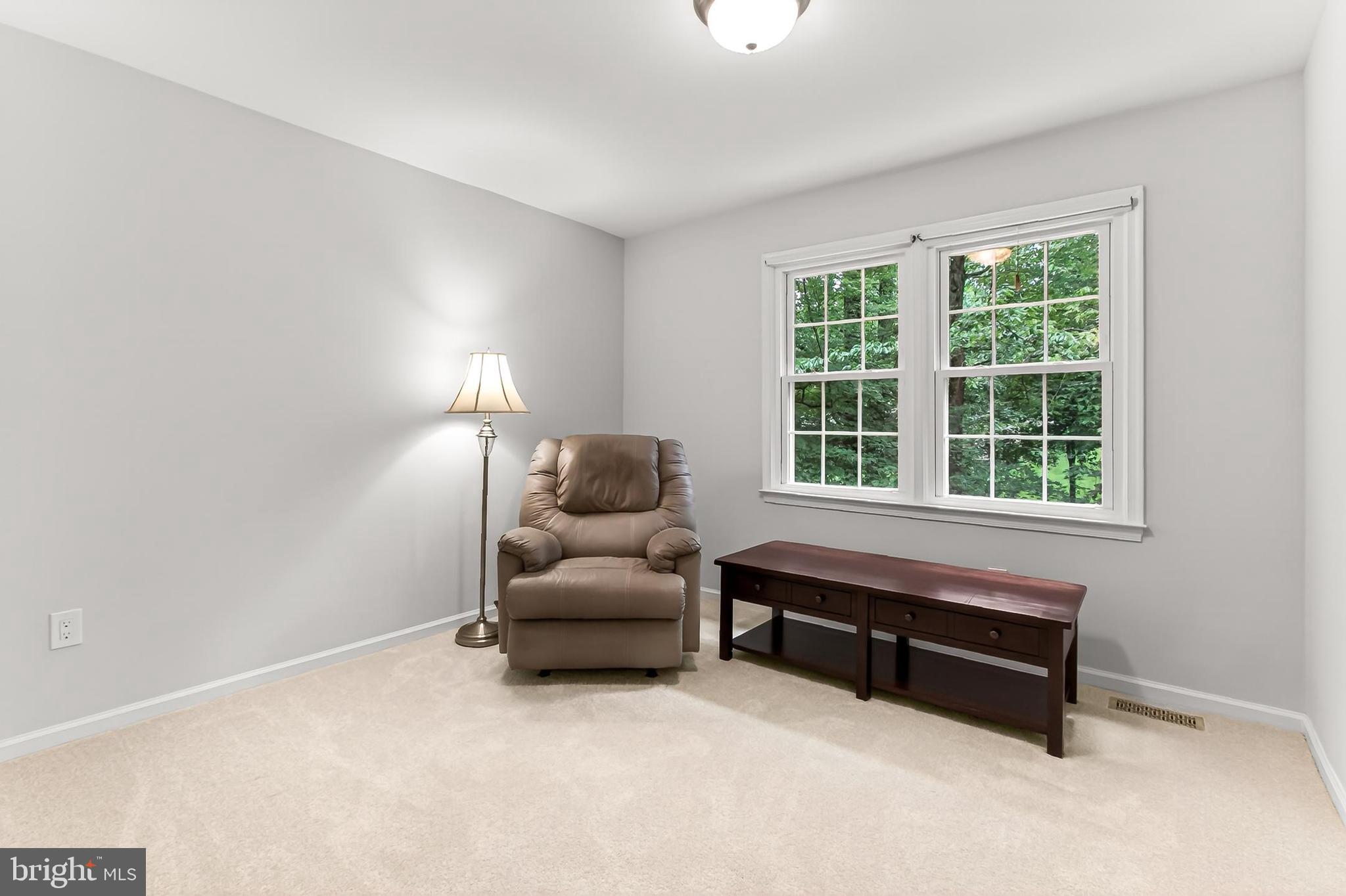 FAIRFAX STATION - Residential