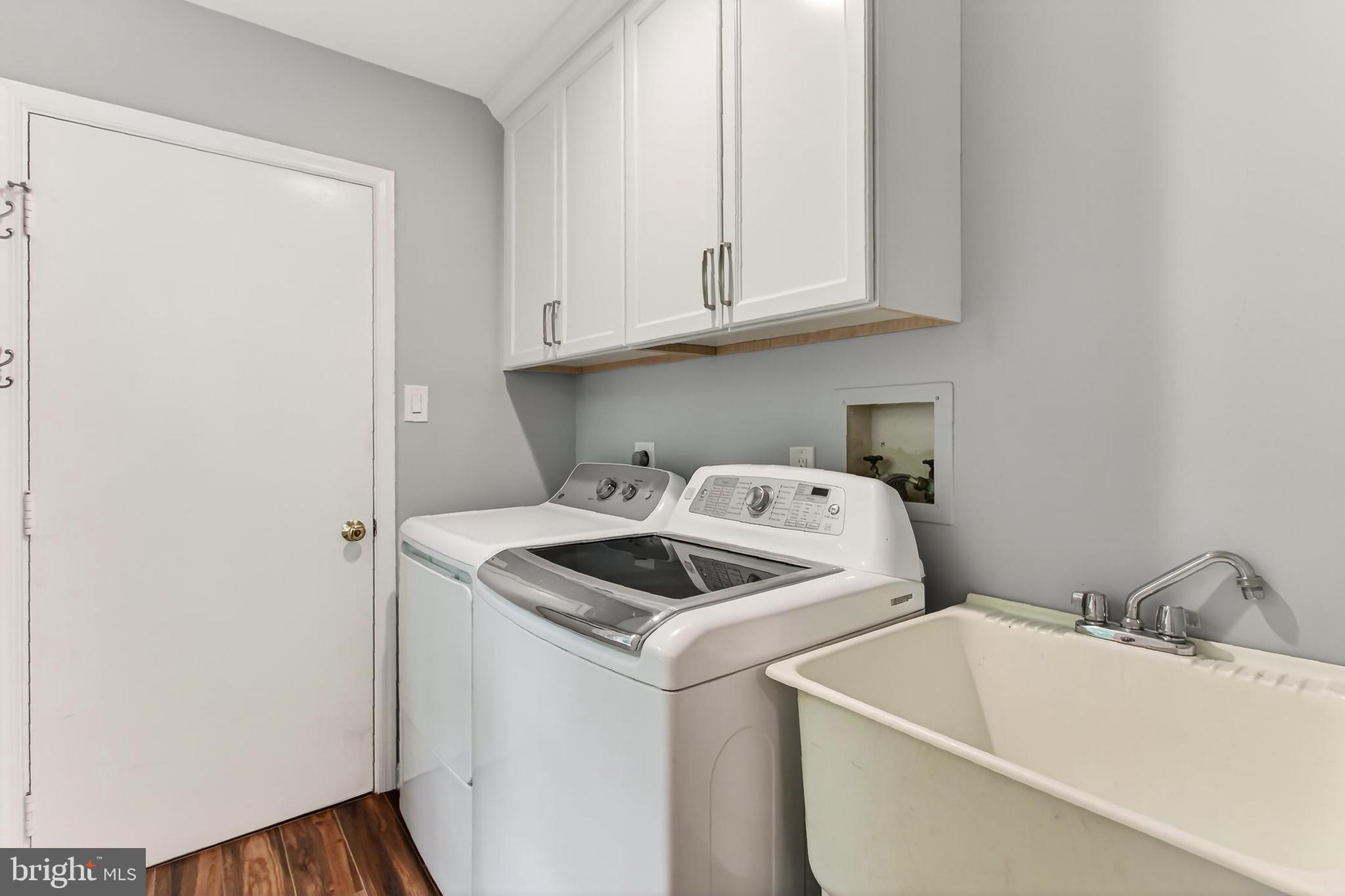 FAIRFAX STATION - Residential