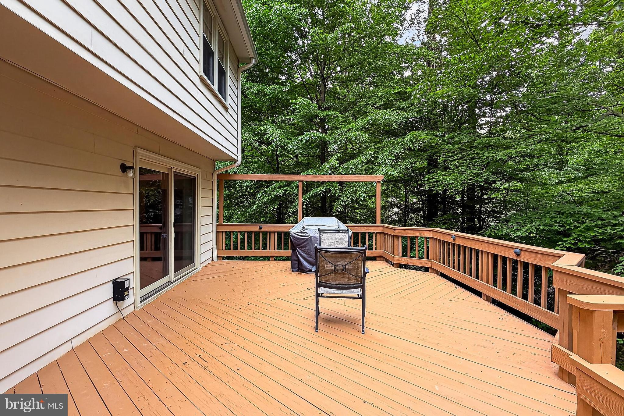 FAIRFAX STATION - Residential