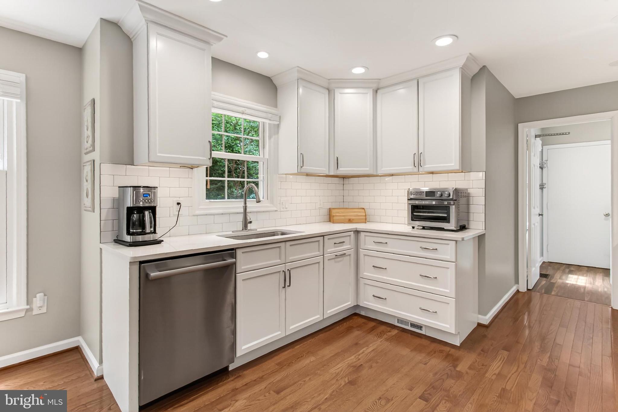 FAIRFAX STATION - Residential