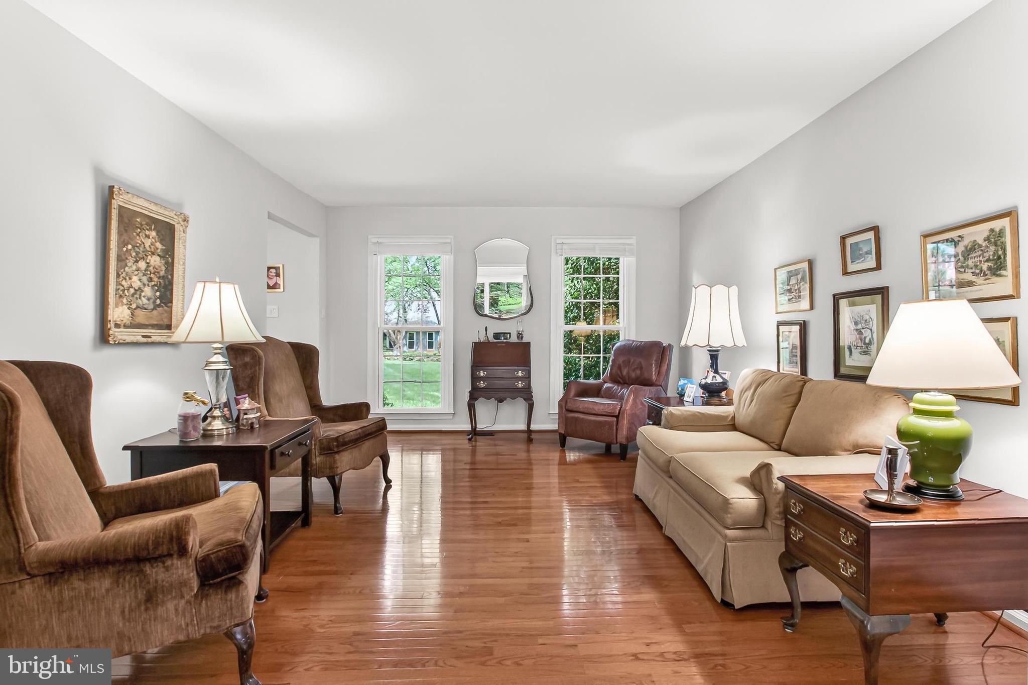 FAIRFAX STATION - Residential