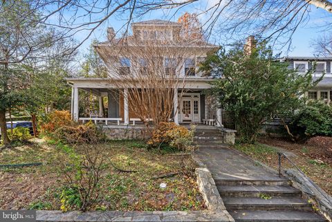 2700 36TH STREET NW WASHINGTON DC 20007