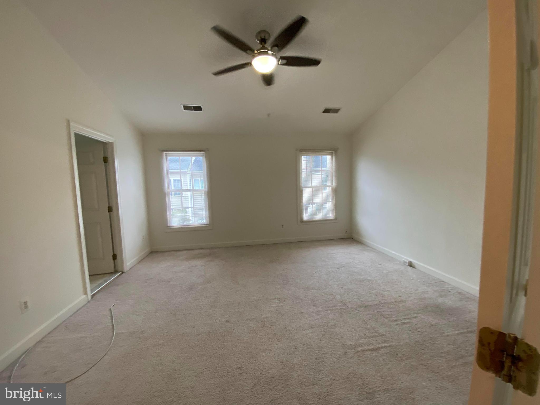 AMBERWOOD - Residential Lease